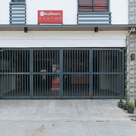 红多兹酒店-近基督国王医疗中心 Las Piñas 外观 照片